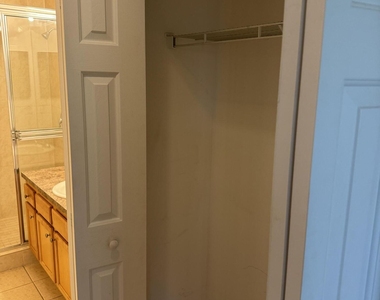 6729 Coral Lake Drive - Photo Thumbnail 30