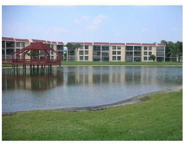 6729 Coral Lake Drive - Photo Thumbnail 2