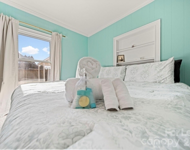 211 9th Street - Photo Thumbnail 12