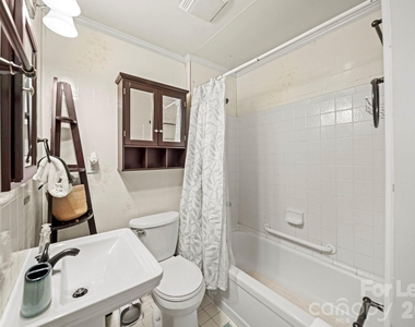 211 9th Street - Photo Thumbnail 16