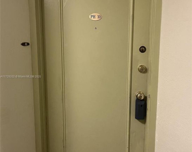 11930 N Bayshore Drive - Photo Thumbnail 2