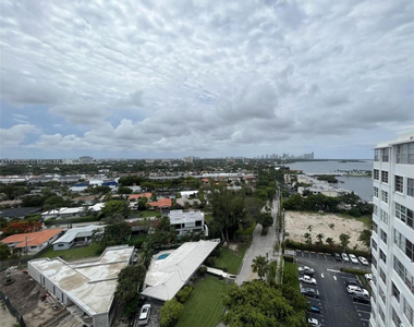 11930 N Bayshore Drive - Photo Thumbnail 13