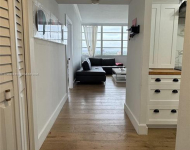 11930 N Bayshore Drive - Photo Thumbnail 3