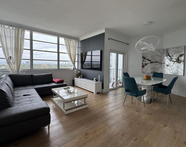 11930 N Bayshore Drive - Photo Thumbnail 9