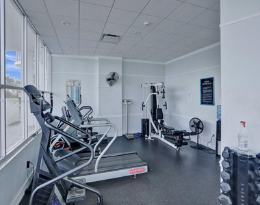 11930 N Bayshore Drive - Photo Thumbnail 7