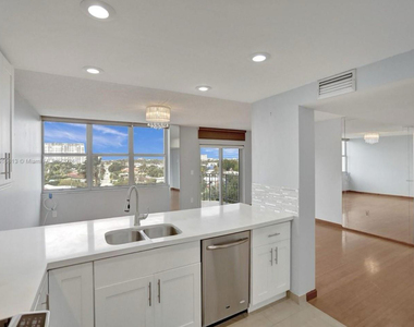 11930 N Bayshore Drive - Photo Thumbnail 25