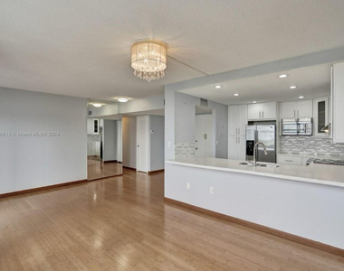 11930 N Bayshore Drive - Photo Thumbnail 14