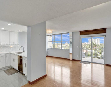 11930 N Bayshore Drive - Photo Thumbnail 19