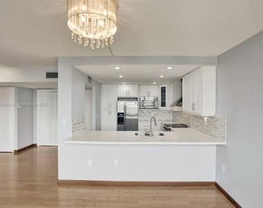 11930 N Bayshore Drive - Photo Thumbnail 21
