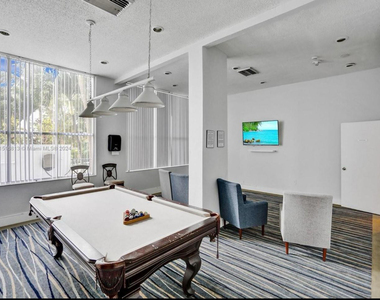 11930 N Bayshore Drive - Photo Thumbnail 5
