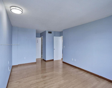 11930 N Bayshore Drive - Photo Thumbnail 11