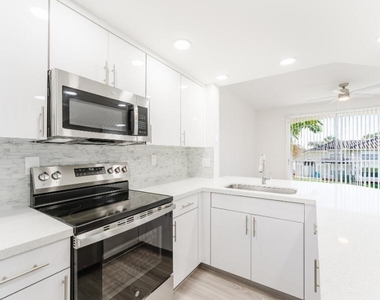 20889 St Andrews Boulevard - Photo Thumbnail 3