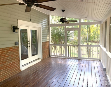 1114 Glenshannon Road - Photo Thumbnail 31