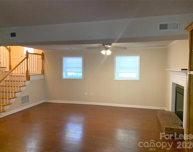 1114 Glenshannon Road - Photo Thumbnail 7
