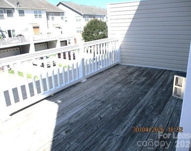 7023 Brighton Park Drive - Photo Thumbnail 11