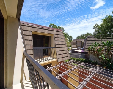 1520 15th Terrace - Photo Thumbnail 25