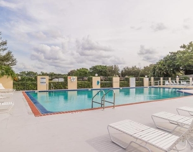 1520 15th Terrace - Photo Thumbnail 32