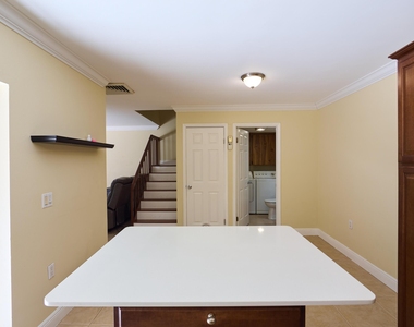 1520 15th Terrace - Photo Thumbnail 14