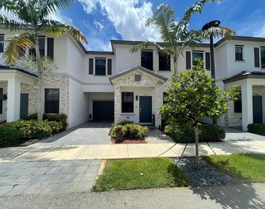519 Sw 19th Terrace - Photo Thumbnail 34