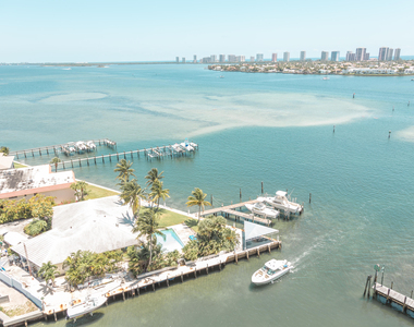 2650 Lake Shore Drive - Photo Thumbnail 26