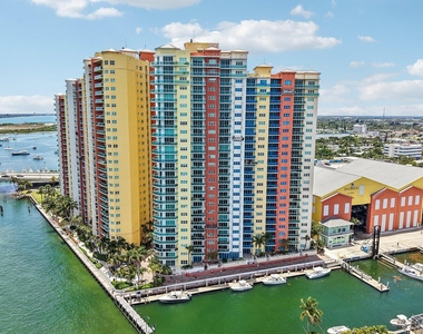 2650 Lake Shore Drive - Photo Thumbnail 31