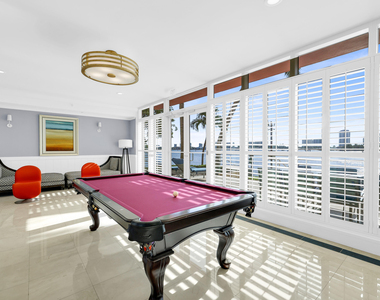 2650 Lake Shore Drive - Photo Thumbnail 49