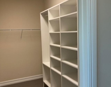 10199 Akenside Drive - Photo Thumbnail 12