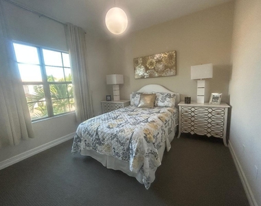 10199 Akenside Drive - Photo Thumbnail 15