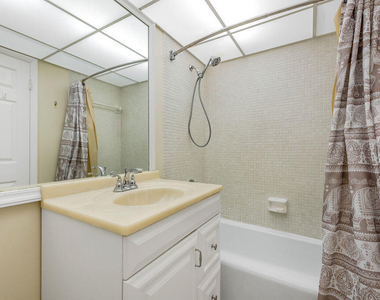 3680 Inverrary Drive - Photo Thumbnail 13