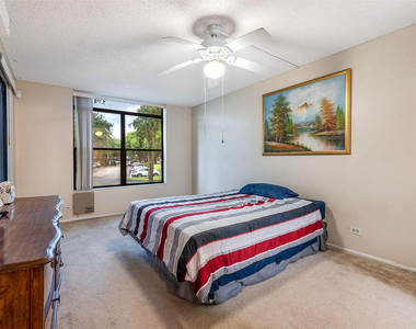 3680 Inverrary Drive - Photo Thumbnail 8