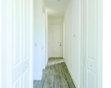 246 Rotonda Blvd Boulevard W - Photo Thumbnail 5