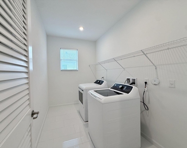 10710 Sw Hensley Street - Photo Thumbnail 17