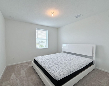 10710 Sw Hensley Street - Photo Thumbnail 25