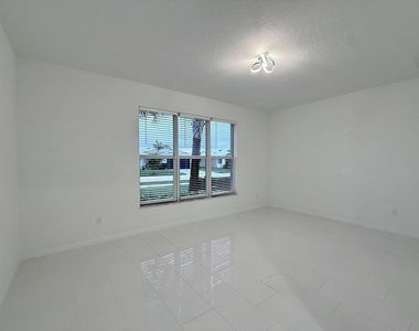 10710 Sw Hensley Street - Photo Thumbnail 11