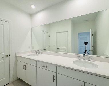 10710 Sw Hensley Street - Photo Thumbnail 27