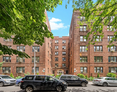 35-43 84th Street - Photo Thumbnail 10