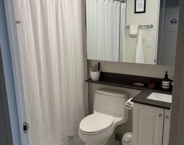 401 East 80th Street - Photo Thumbnail 3
