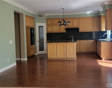 428 N Little - Photo Thumbnail 9