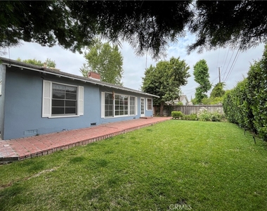 22607 Collins Street - Photo Thumbnail 14