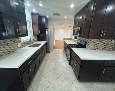 12811 Cumpston - Photo Thumbnail 15
