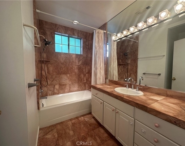 12811 Cumpston - Photo Thumbnail 3