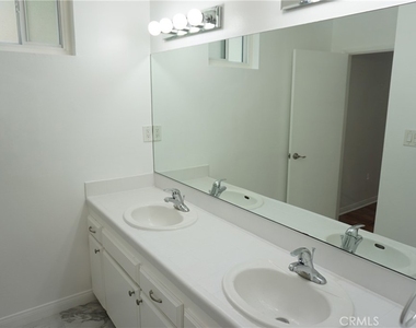 4610 Densmore Avenue - Photo Thumbnail 25