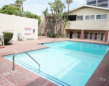4610 Densmore Avenue - Photo Thumbnail 53