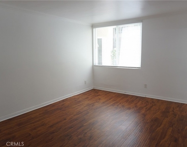 4610 Densmore Avenue - Photo Thumbnail 23