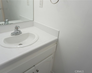 4610 Densmore Avenue - Photo Thumbnail 43