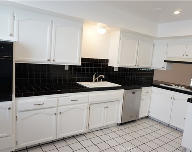 4610 Densmore Avenue - Photo Thumbnail 16
