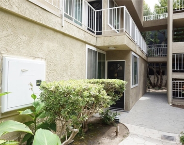 4610 Densmore Avenue - Photo Thumbnail 4