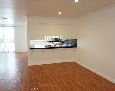 4610 Densmore Avenue - Photo Thumbnail 11