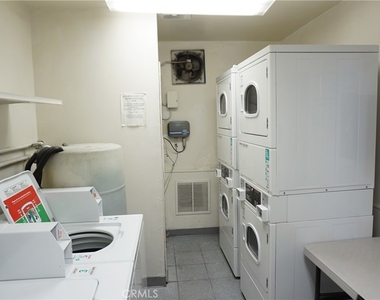 4610 Densmore Avenue - Photo Thumbnail 59