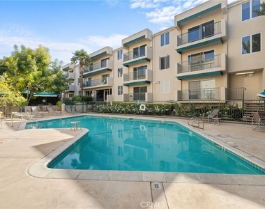 4501 Cedros - Photo Thumbnail 35